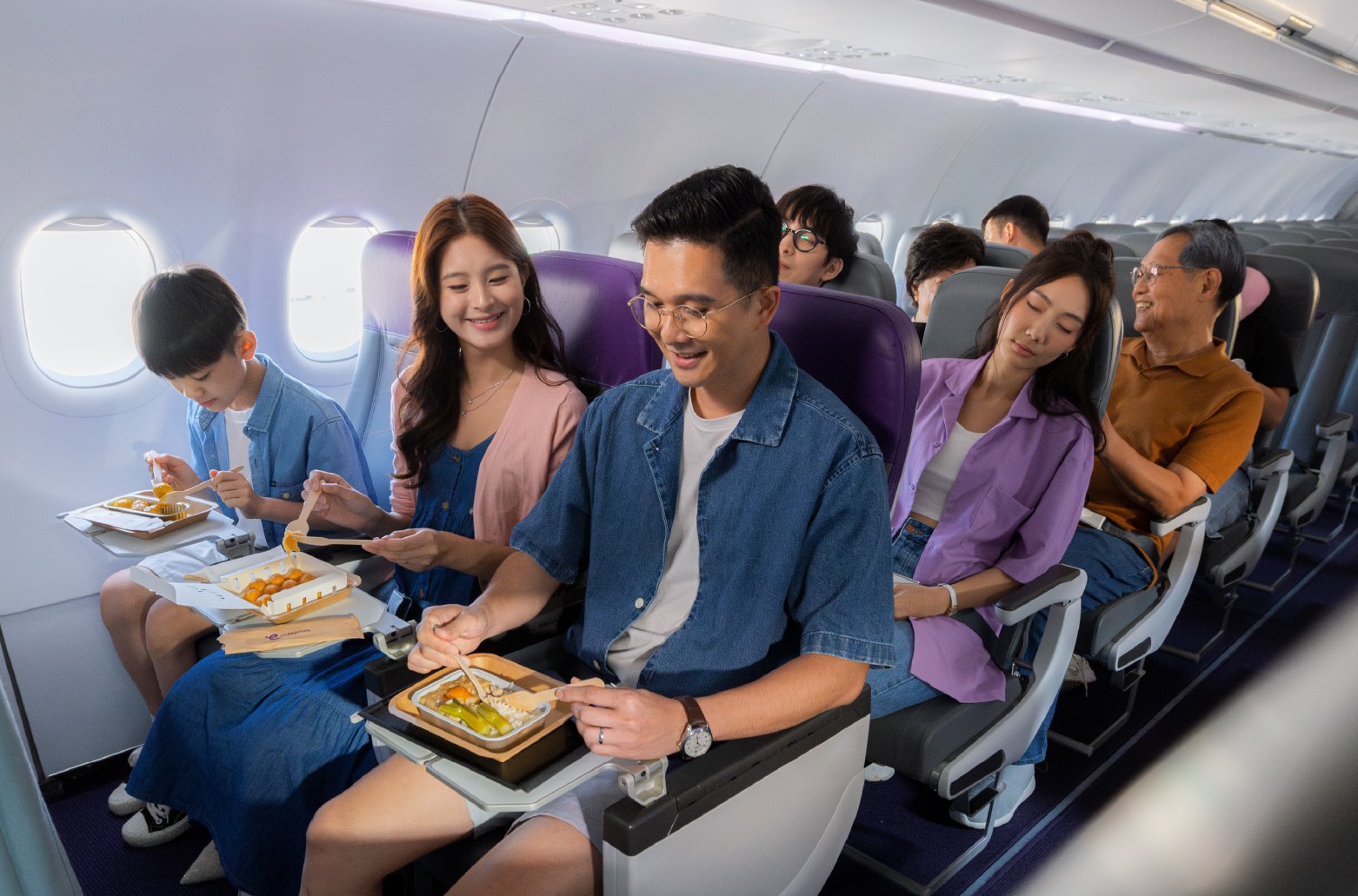 Image with text_Seat_Upscale your space_Desktop_1000x645px